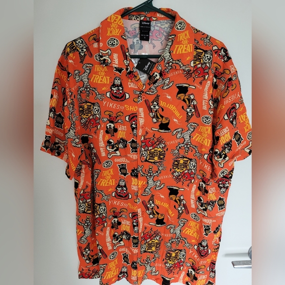 Our Universe Disney Halloween Vintage Costumes Woven Button-Up - Picture 1 of 4